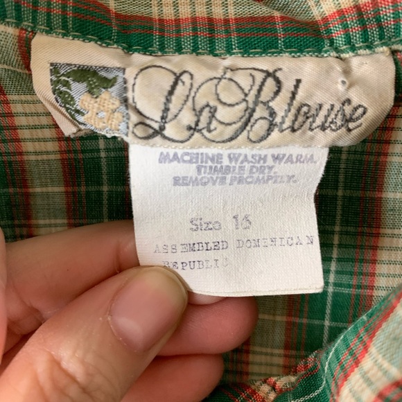 VINTAGE Blouse Button Down w/ Puff Sleeves & Ruffle Style Collar Red & Green - Picture 4 of 7